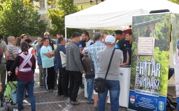 A határvadásznak jelentkezők 15 százaléka nő 