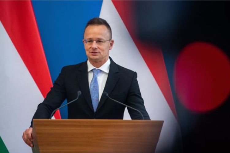 Szijjártó Péter: az Európában és az észak-atlanti közösségben világháborús készülődés zajlik