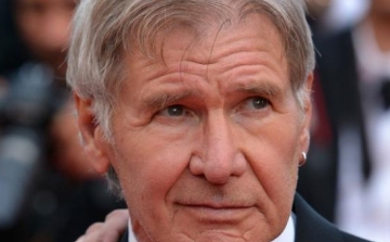 Harrison Ford ellen vizsgálat indult légiközlekedési szabálysértés gyanúja miatt